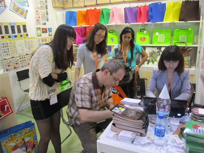 Customer visit at the bag factory