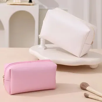 Custom Waterproof Zippered PU Makeup Pouch